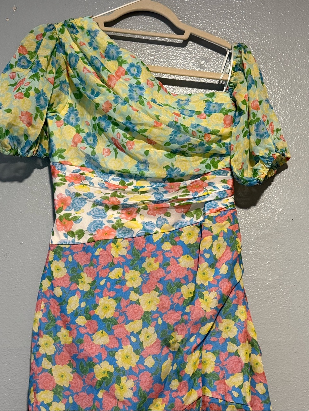 AMUR Pastel Floral 100% Silk Dress in Blue, Pink & Yellow size 0 - Picture 9 of 9
